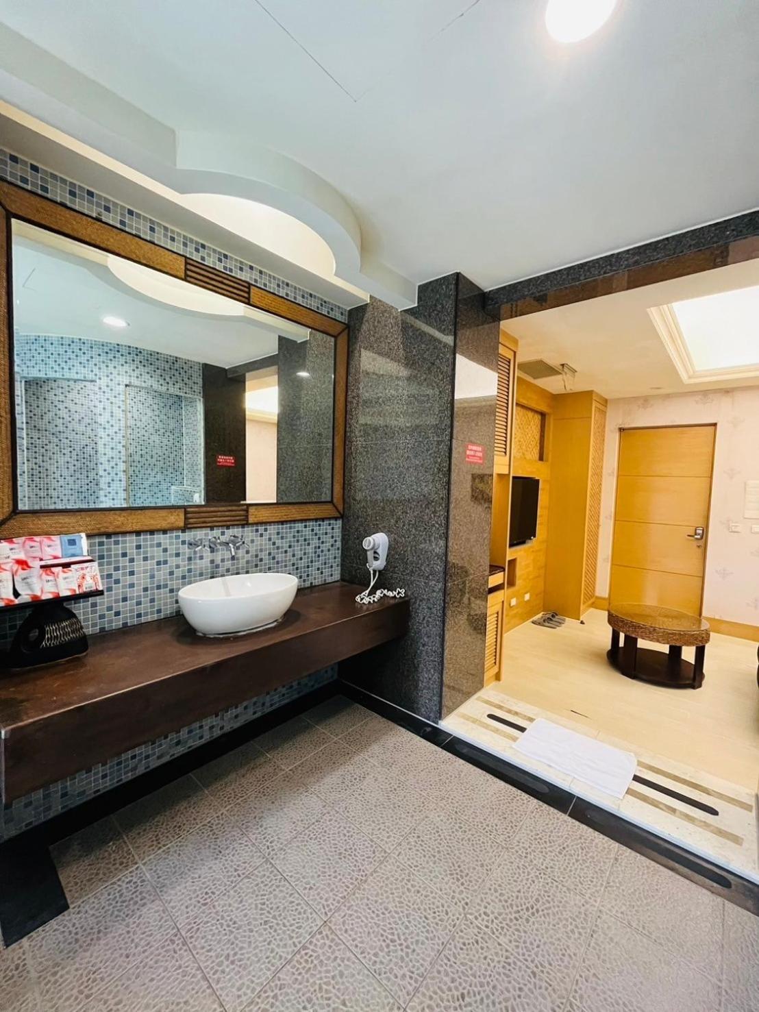 Walker Motel Taipei Dış mekan fotoğraf